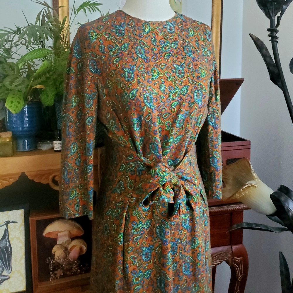 Vintage 60s Gathered Tie Paisley Wiggle Dress - Picture 1 of 5